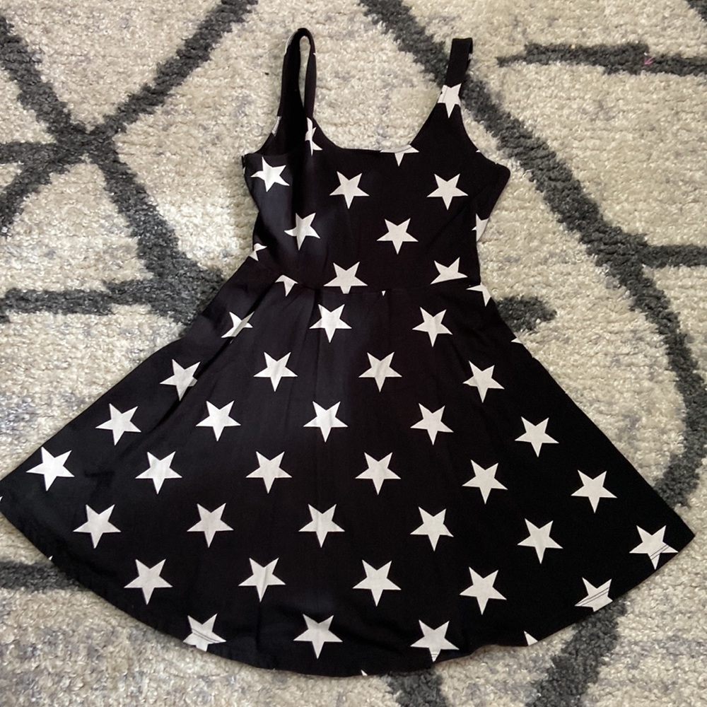 🧚‍♀️VS Pink Black and White Stars Skater Dress